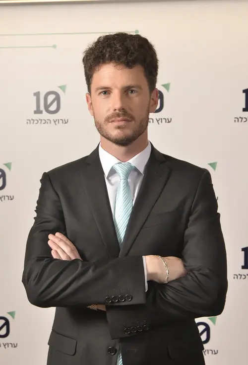 Zvi Strauss